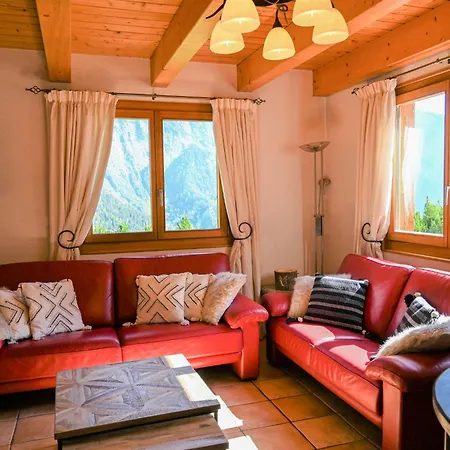 Alpstuga Ecureuil Noir By Interhome