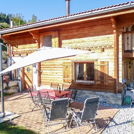 Ecureuil Noir By Interhome オヴロナ