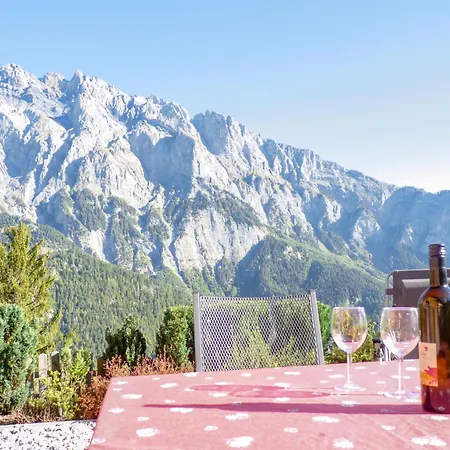 Ecureuil Noir By Interhome *