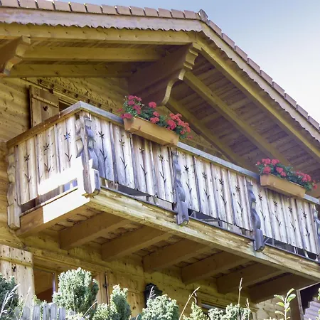 Chalet Ecureuil Noir By Interhome *