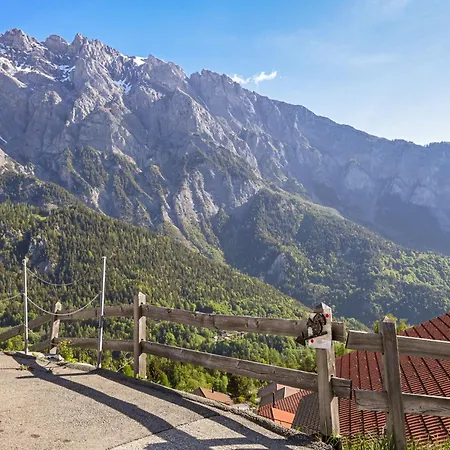 Alpstuga Ecureuil Noir By Interhome Ovronnaz