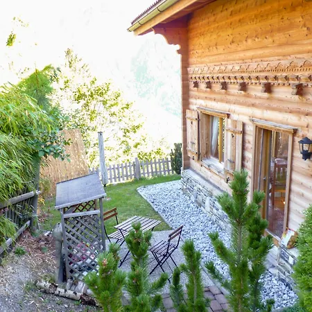 Chalet Ecureuil Noir By Interhome