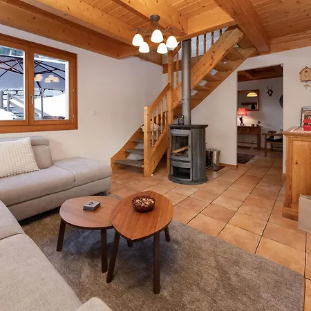 Ecureuil Noir By Interhome *