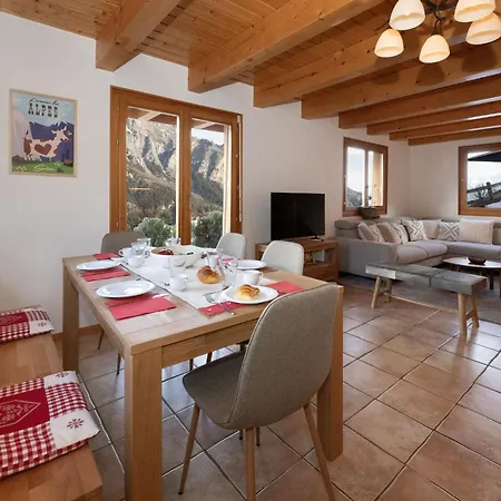 Ecureuil Noir By Interhome