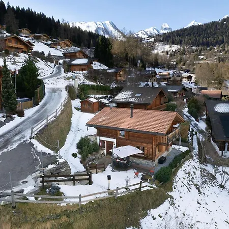 Chalet Ecureuil Noir By Interhome *