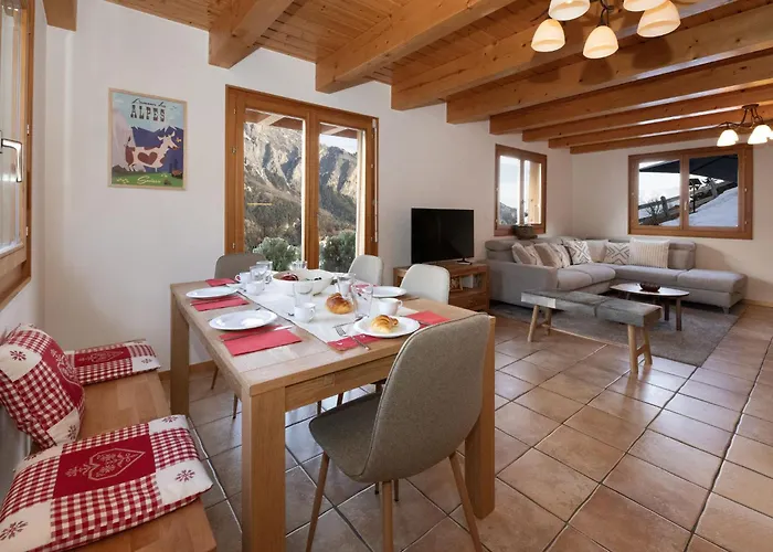 Ecureuil Noir By Interhome