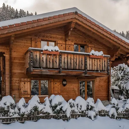 Ecureuil Noir By Interhome Chalet